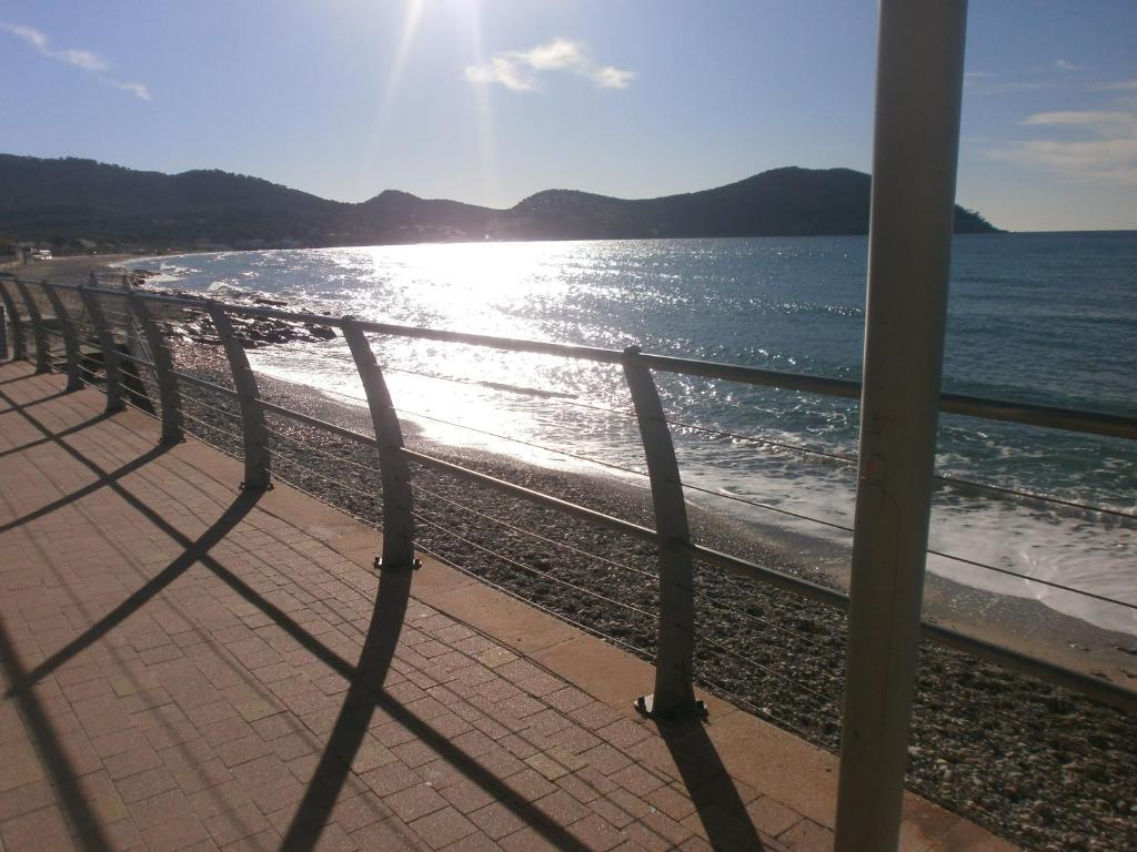 Hotel Chanteplage Saint-Cyr-sur-Mer Buitenkant foto